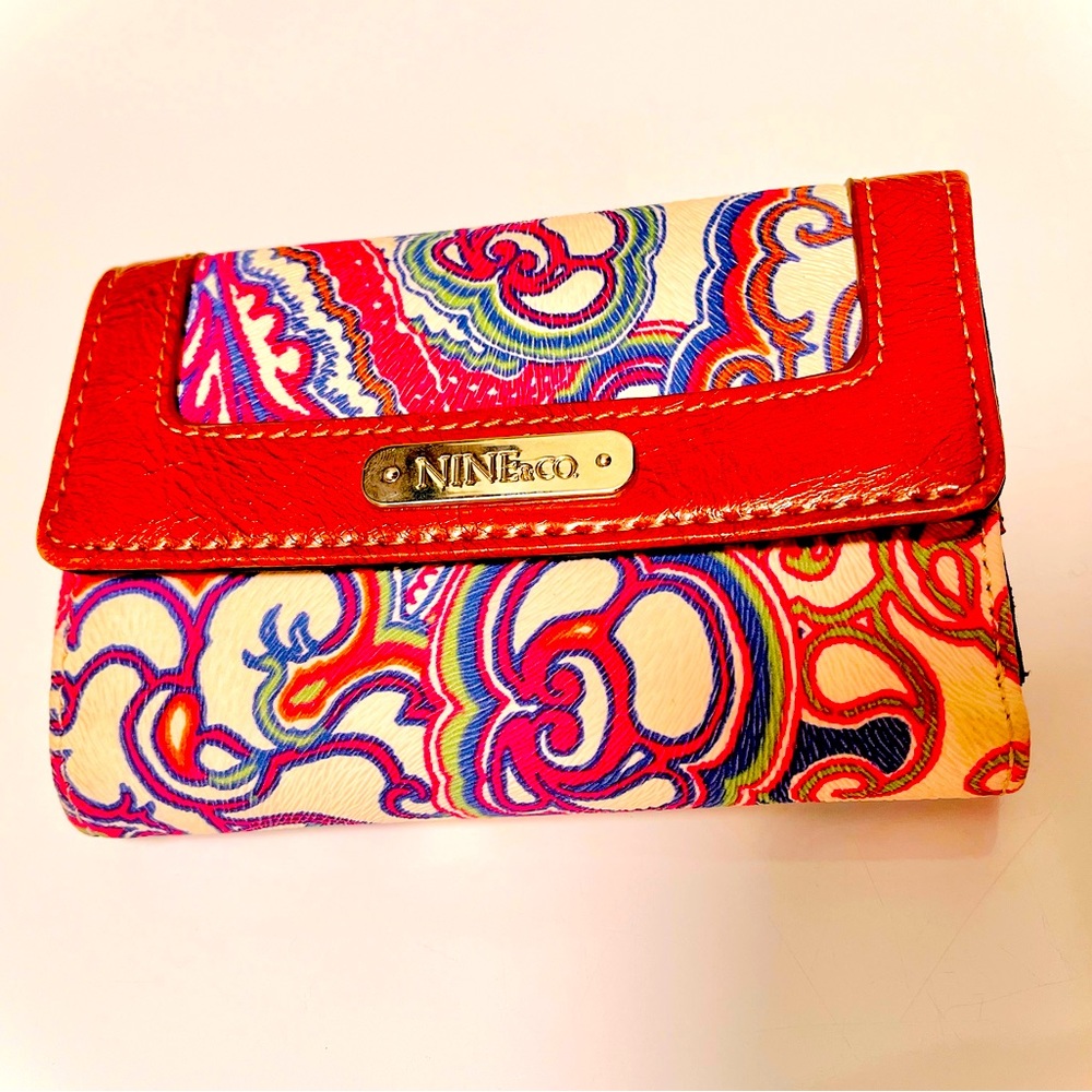 Like New Nine & Company Co Co. Pretty Multi Color Paisley Genuine Leather Wallet